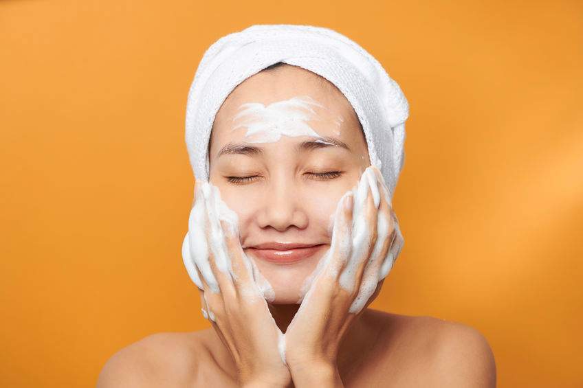 https://www.neutriherbshop.com/products/salicylic-acid-face-wash-for-oily-skin